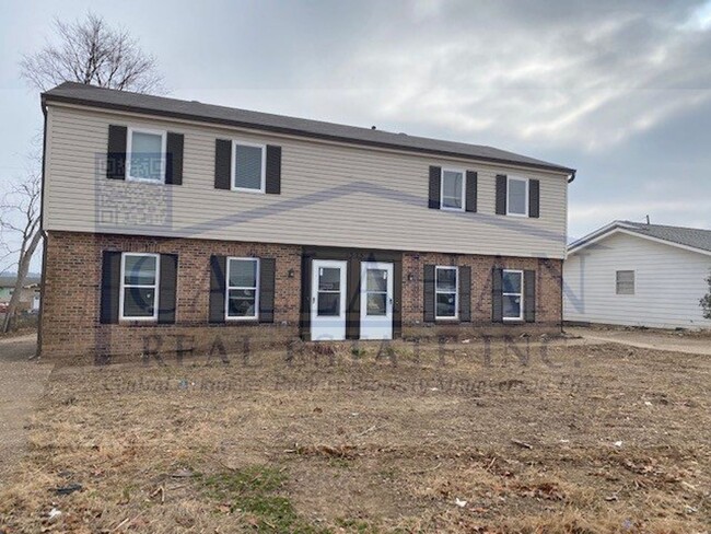 Photo - 1323 N Shackleford Rd Apartment Unit A