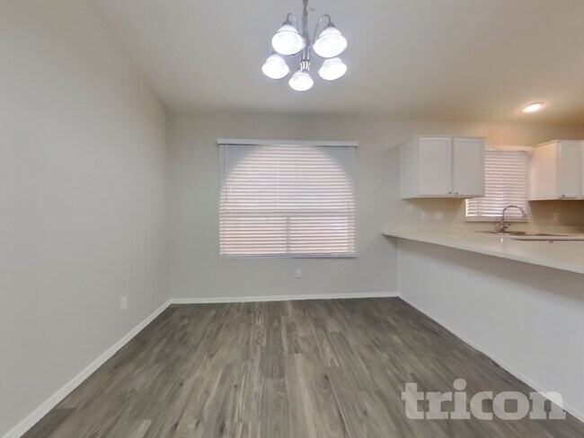 Photo - 8961 W Kathleen Rd
