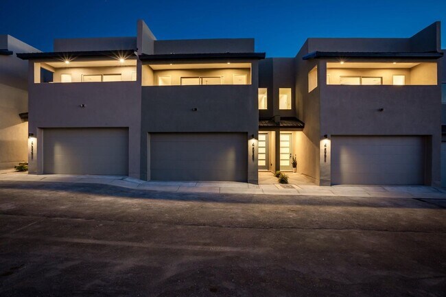 New Townhome in the Far NE Heights - New Townhome in the Far NE Heights