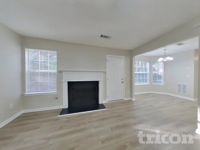 Photo - 5431 Sapphire Cir