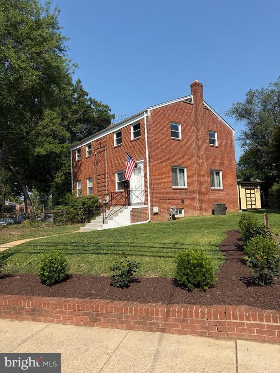 Photo - 113 S Gordon St