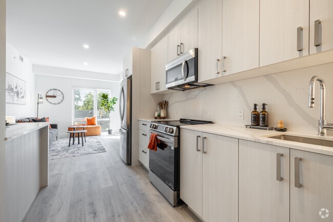 1 chambre, 1 salle de bain - 636 pi2 - Cuisine - The Landing on Main