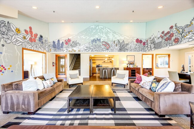 Rainier Pointe