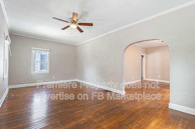 Photo - 239 S Mill St