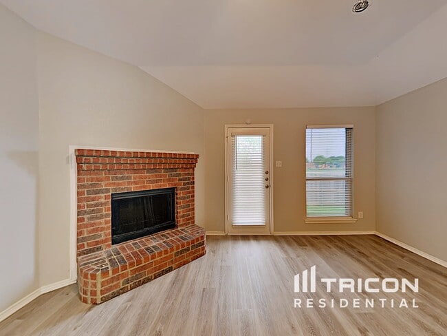 Photo - 626 Chapman Dr