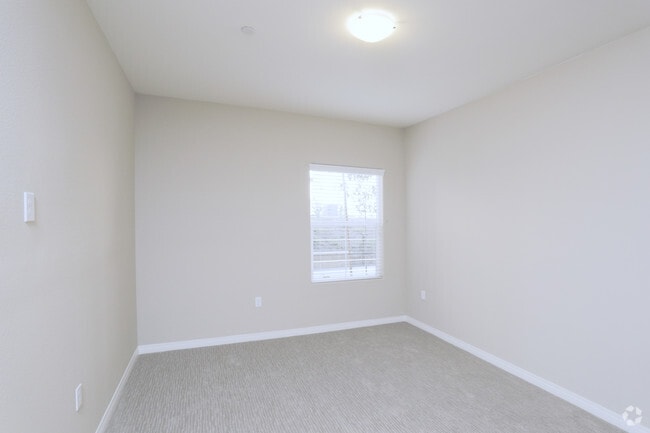 2 BR, 2 BA - B5 - Avino
