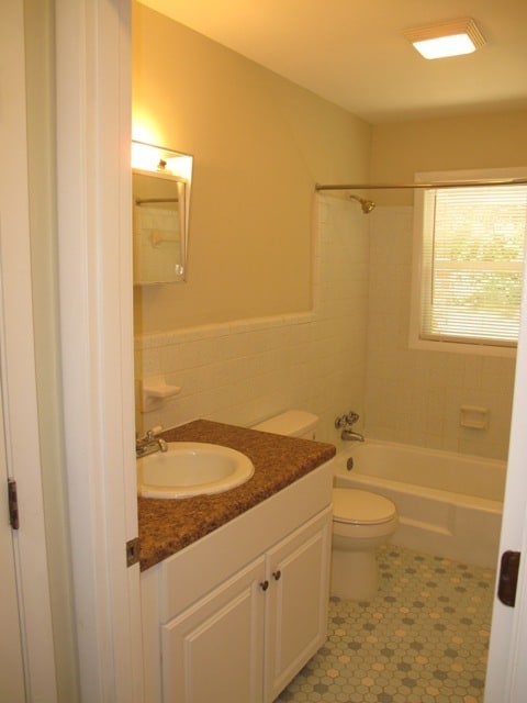 Photo - 60 Caroline Ave Unit A