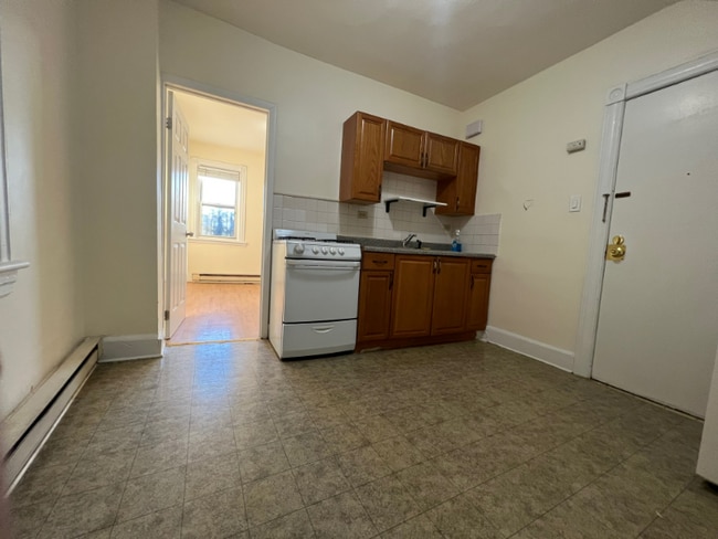 42 Highwood Terrace Unit 3
