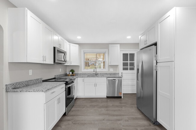 Photo - 223 N Dellwood Ave