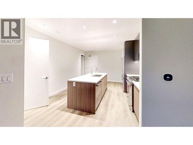 Photo - 3430 E Kent Avenue S