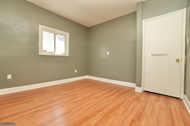 Photo - 39 Unity Ave