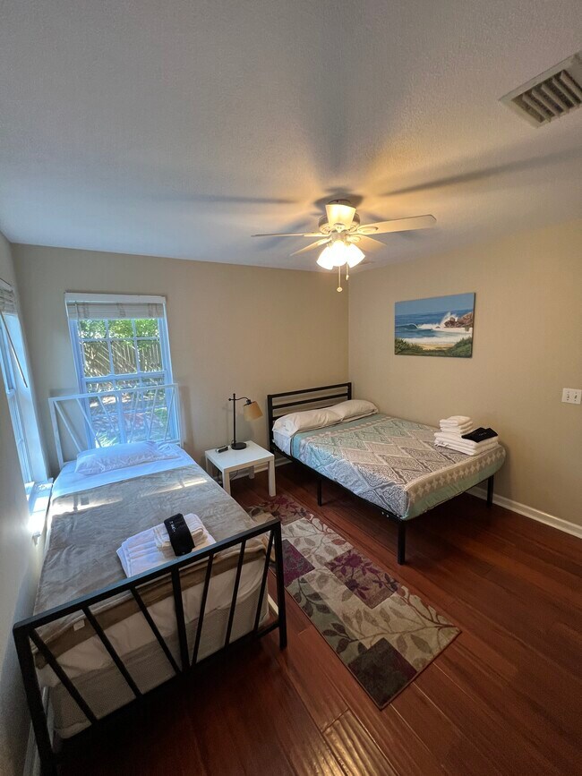 104 Adams Ct