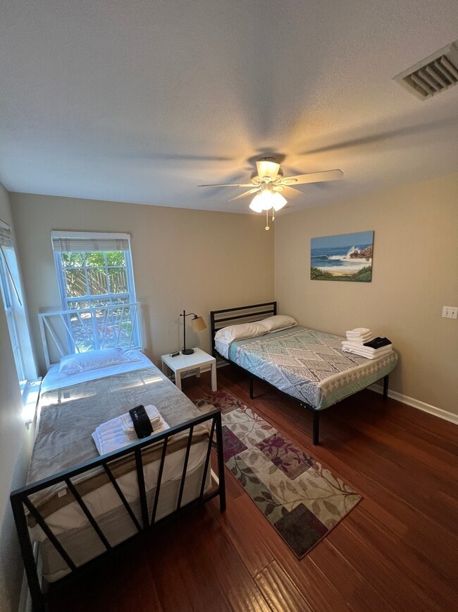 Photo - 104 Adams Ct
