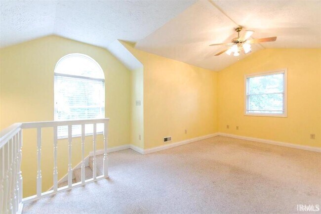 Photo - 520 S Eagleson Ave