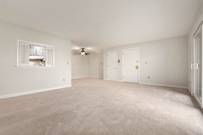 Photo - 57 Jacqueline Rd Unit 8
