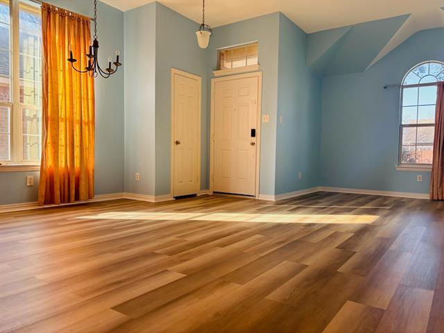 Photo - 1205 Oakridge Dr