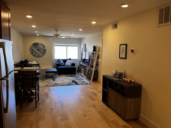 Building Photo - 909 Reinli St Unit 213