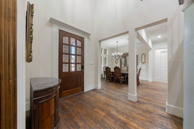 109 Meadowlands Dr