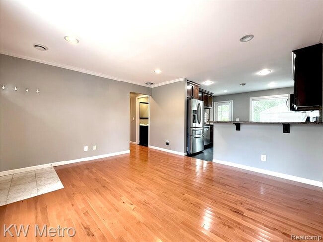 Photo - 15925 W 14 Mile Rd