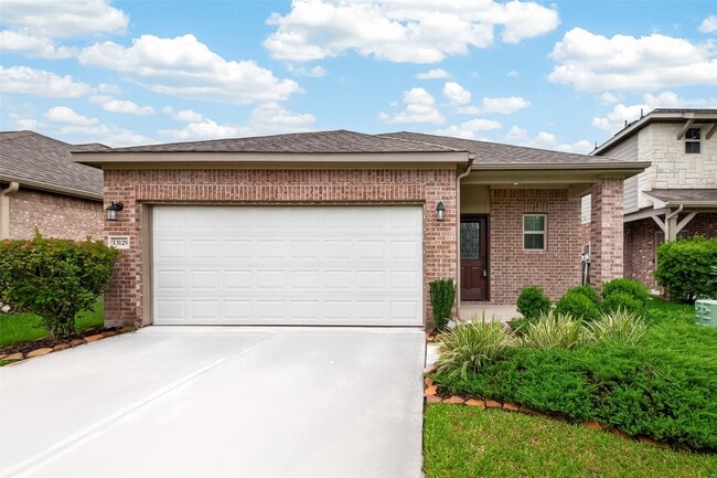 Building Photo - 13129 Leisure Cove Dr