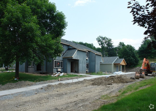 Photo - Green Meadows