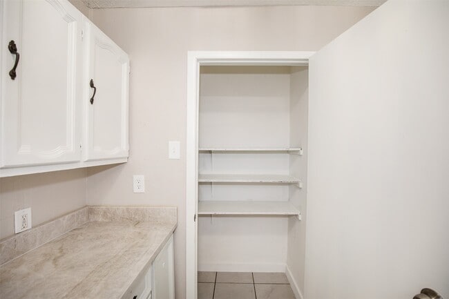 Photo - 2020 Rosalee St