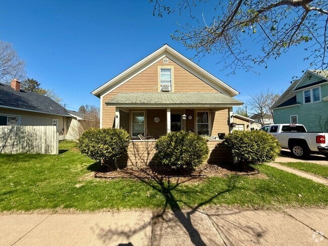 Building Photo - 3 Bed 1 Bath Single Family Home in Wausau