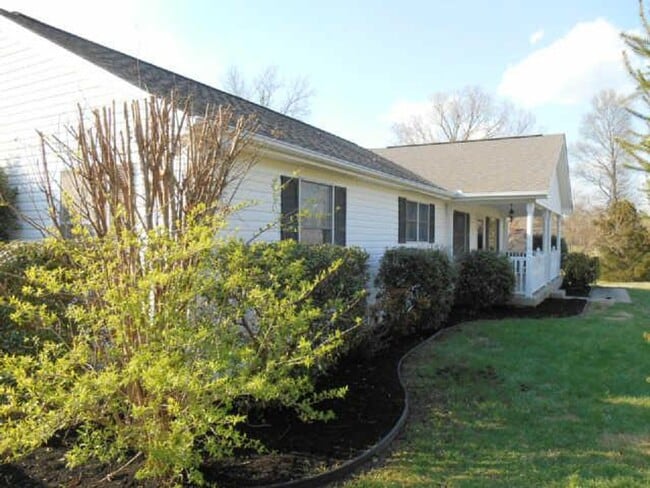 Photo - FOR LEASE- SINGLE FAMILY HOME IN MJ!