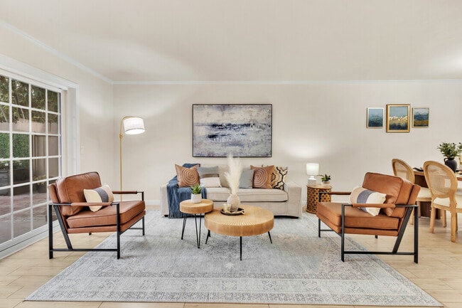 Living Room - 2600 Torrey Pines Rd Condo