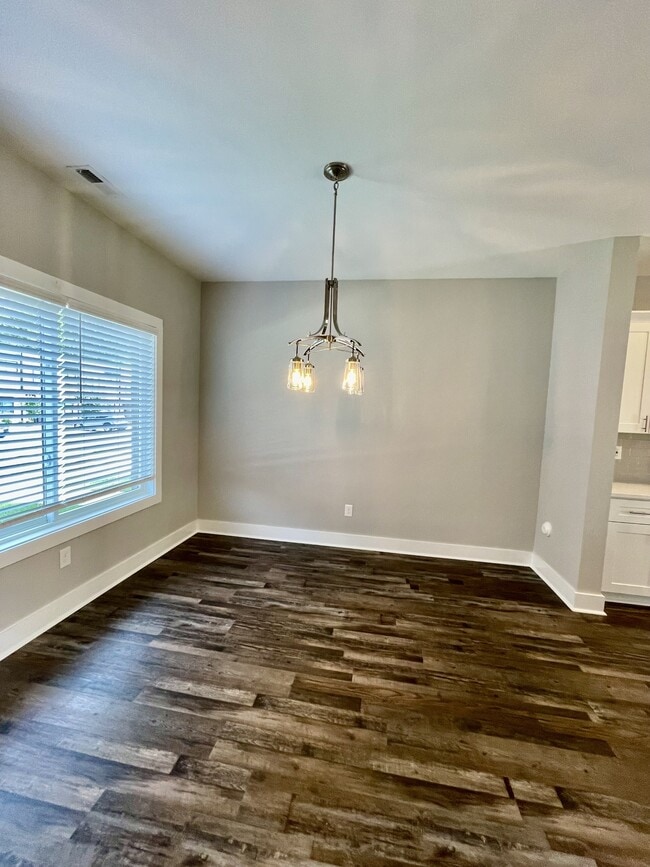 Photo - 33 Zentry Pl