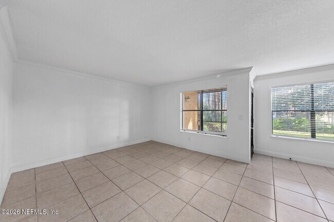 Photo - 864 Shoreline Cir