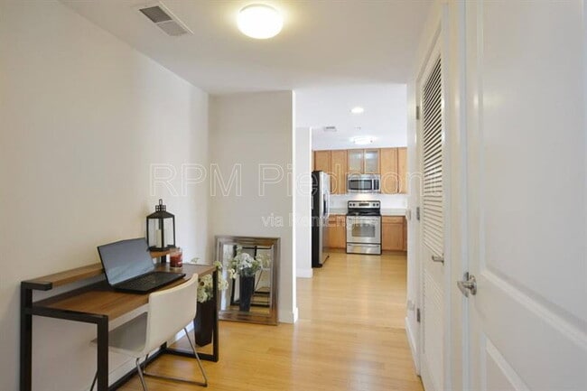Photo - 563 Memorial Dr SE Unit 210