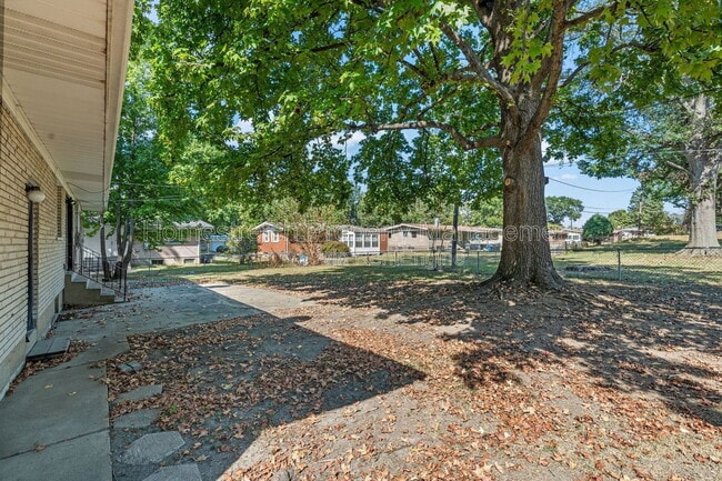 Photo - 2220 Argo Dr