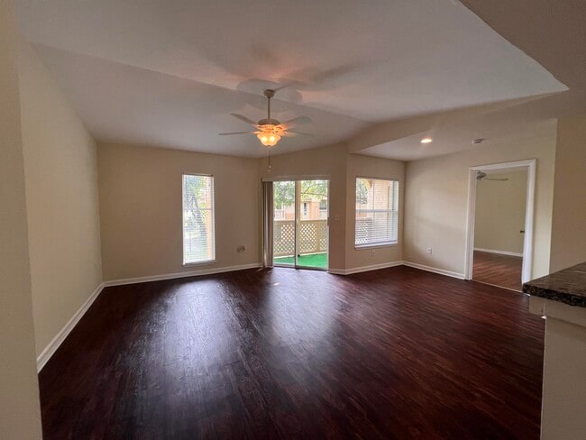 Photo - 4879 Via Palm Lakes Unit 615