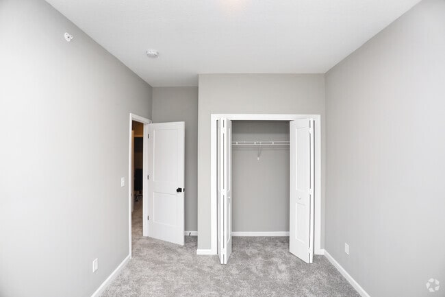 3BR, 2.5 BA - 1448 SF