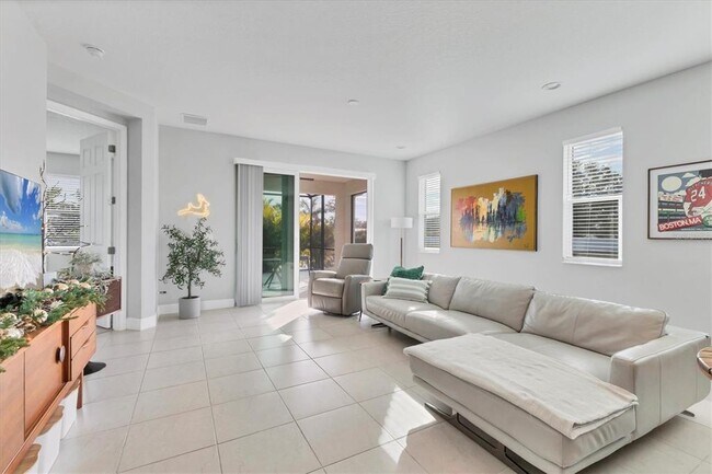 Photo - 123 O'keeffe Cir