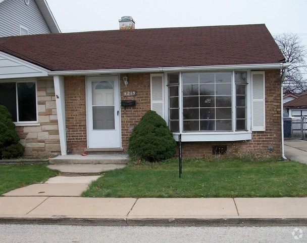 Building Photo - 4215 W 87th St Rental