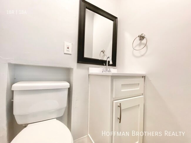 Photo - 5716 La Mirada Ave Unit 3