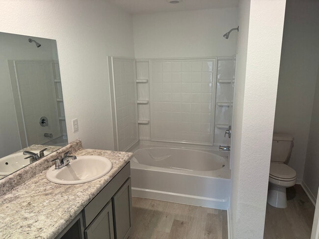 Photo - 10700 Mason Dr