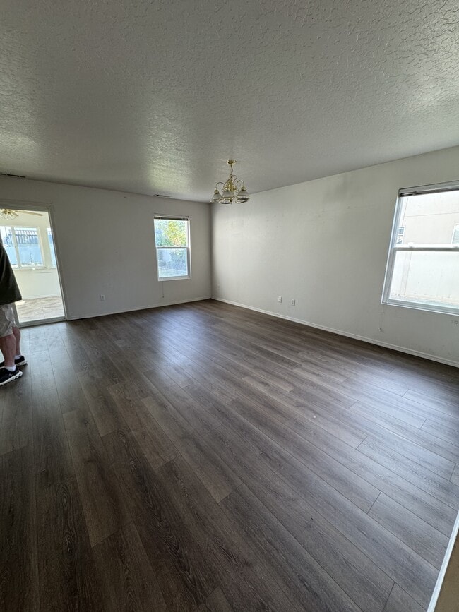 Photo - 306 W Wood Owl Dr