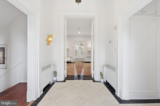 Photo - 3308 R St NW