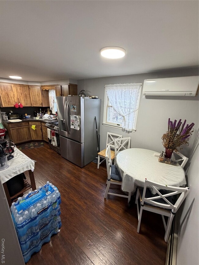 Photo - 1773 Casper Ave