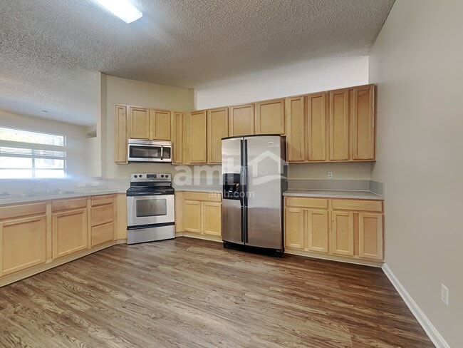 Photo - 23856 Flora Parke Blvd