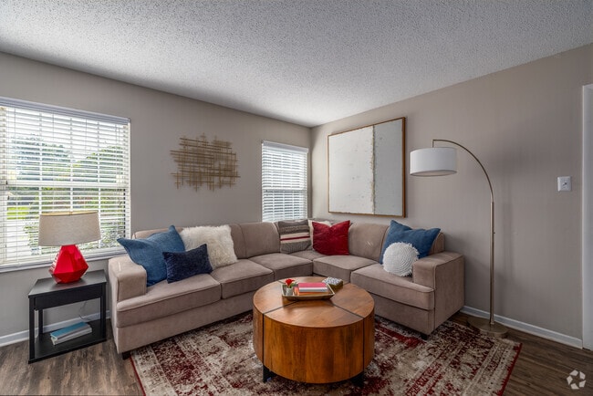 Opal 1BD 1BA - Living Area