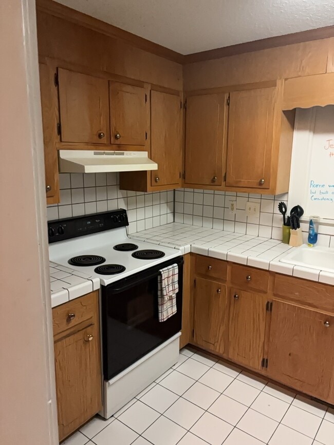 Photo - 1024 Park Ave Ext