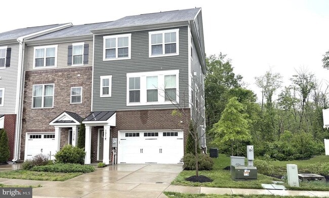Photo - 1314 Hawk Hollow Dr Townhome