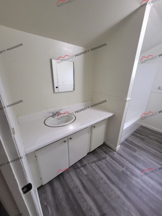 Photo - STATUS: *PENDING APPLICATION* | R273A  | $1495