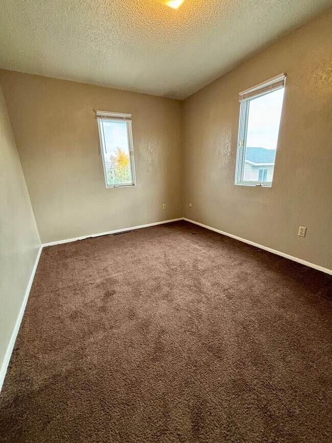 Photo - 24-30 Colter Loop Drive Unit 26