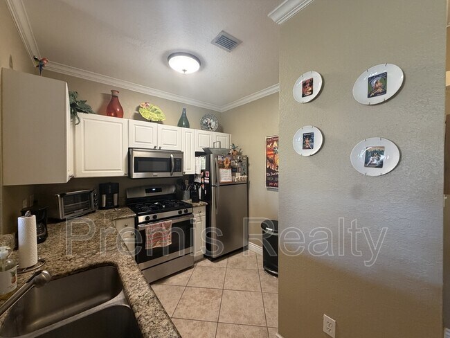Photo - 2705 Via Murano Unit #435