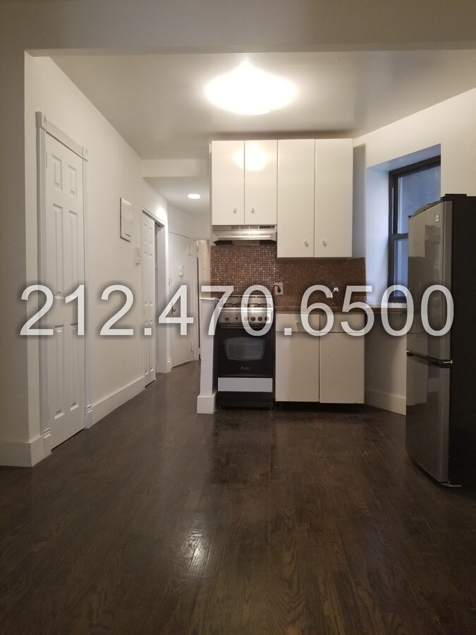 Photo - 611 E 11th St Apartment